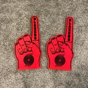 Portland Trailblazers foam fingers